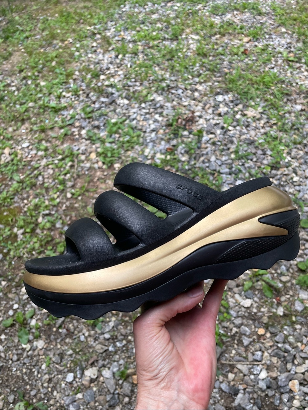 Crocs Mega Crush Black / Gold Platform Sandals Size 9 Woman’s